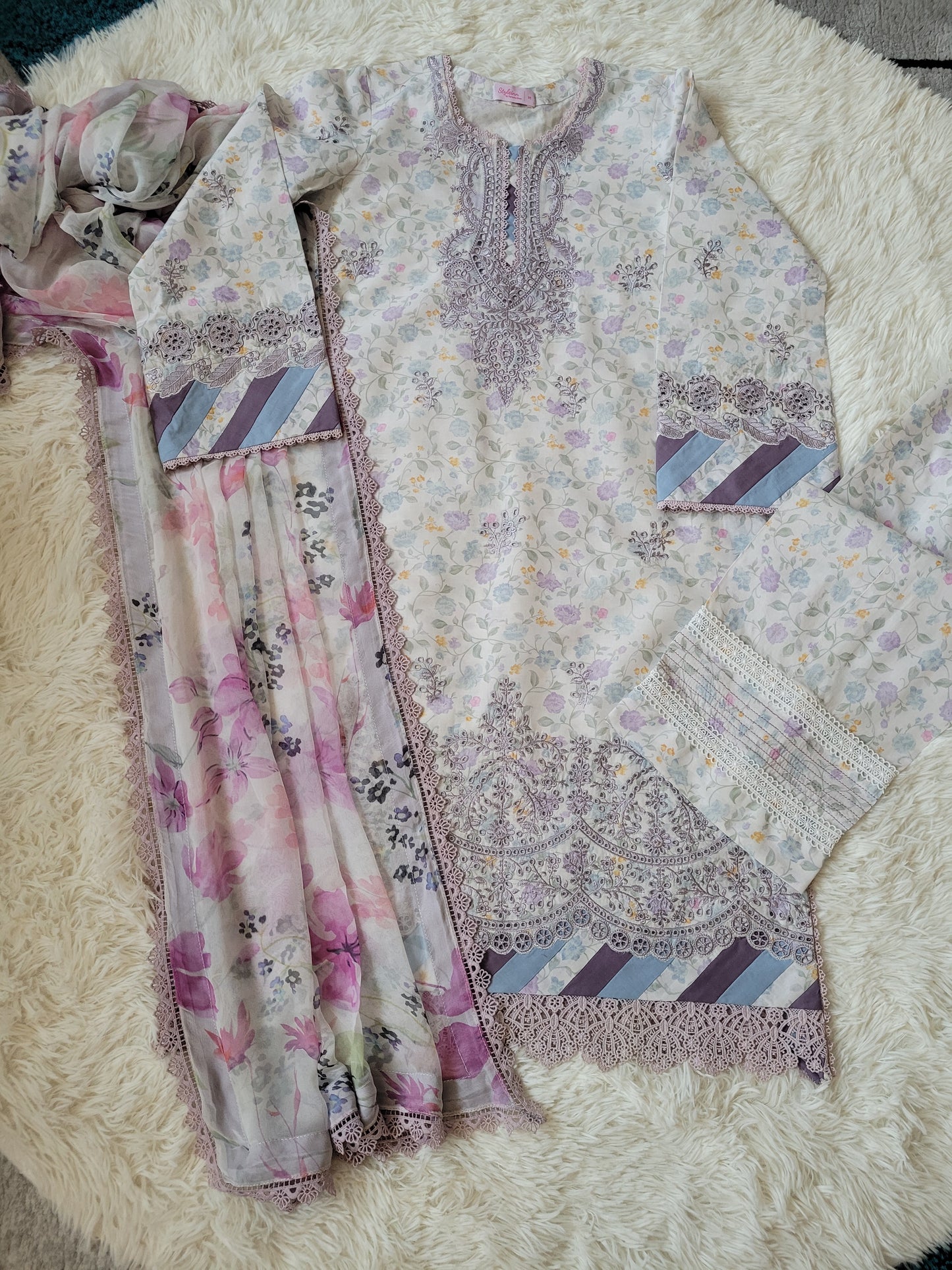 Aabyaan Lilac Meadow: Embroidered Printed Lawn Suit with Floral Dupatta