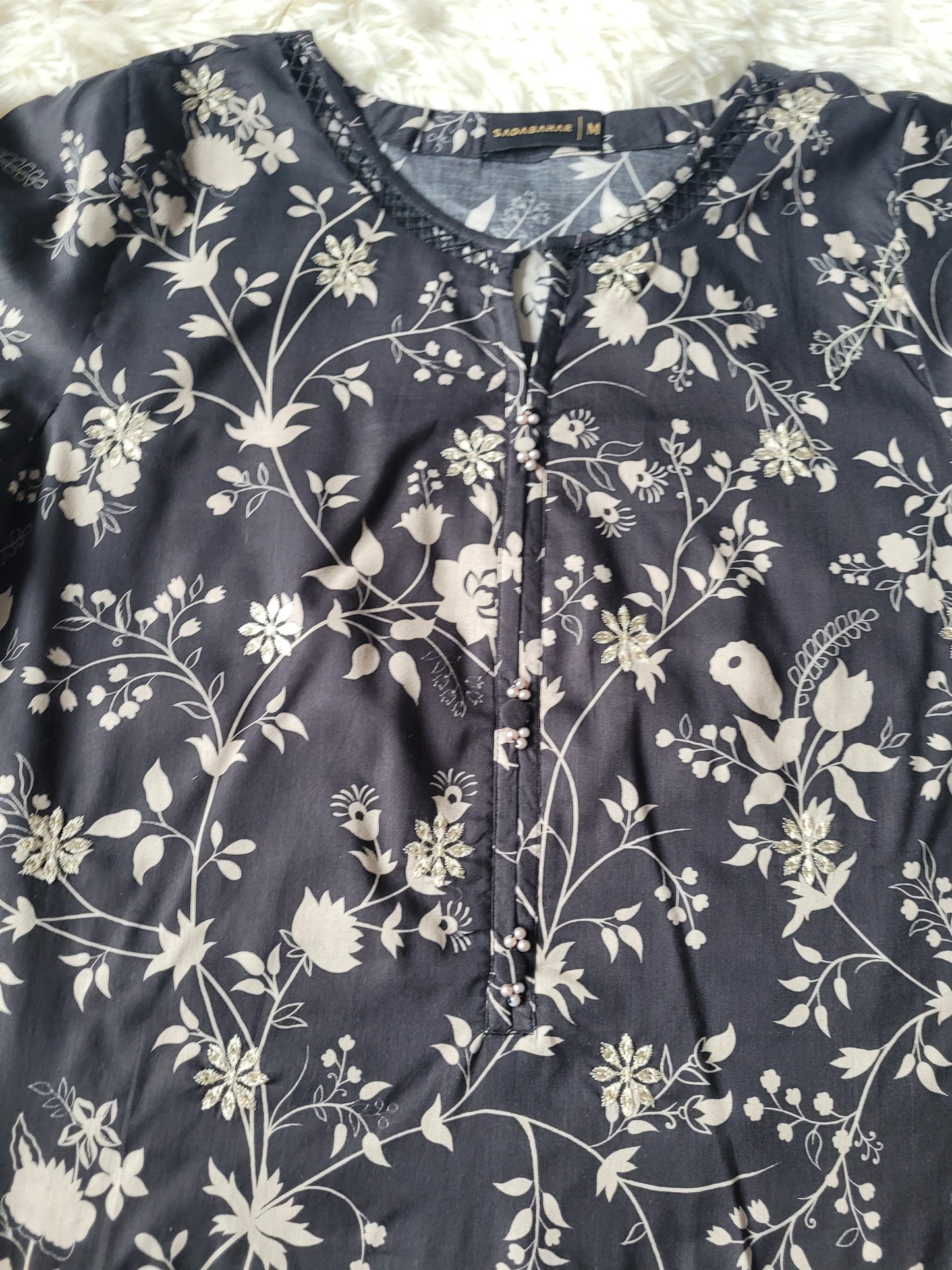 Bin Saeed Noir Elegance: Printed Lawn Suit with Scalloped Details