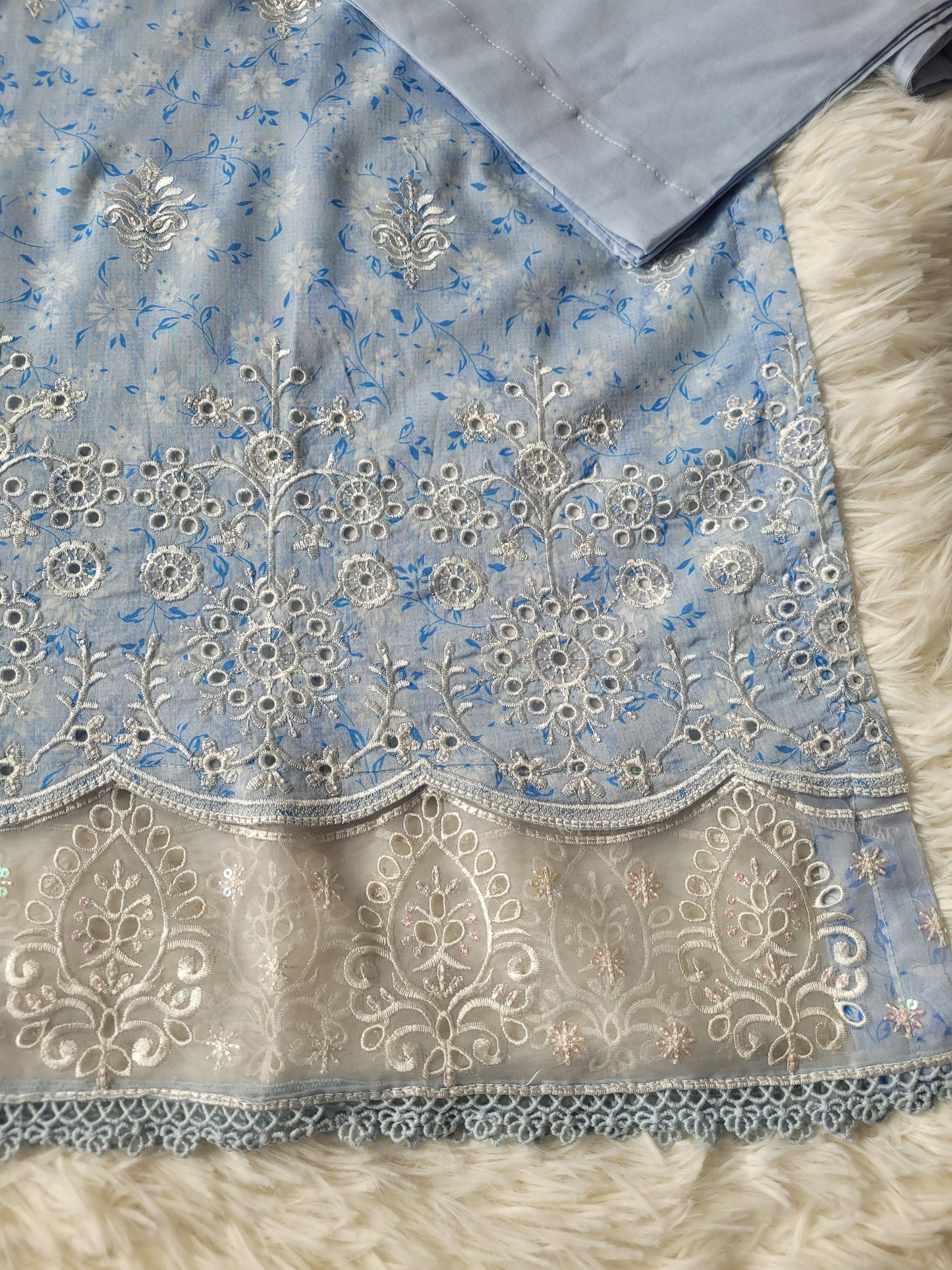Bin Saeed Printed Lawn Suit with Delicate White Embroidery