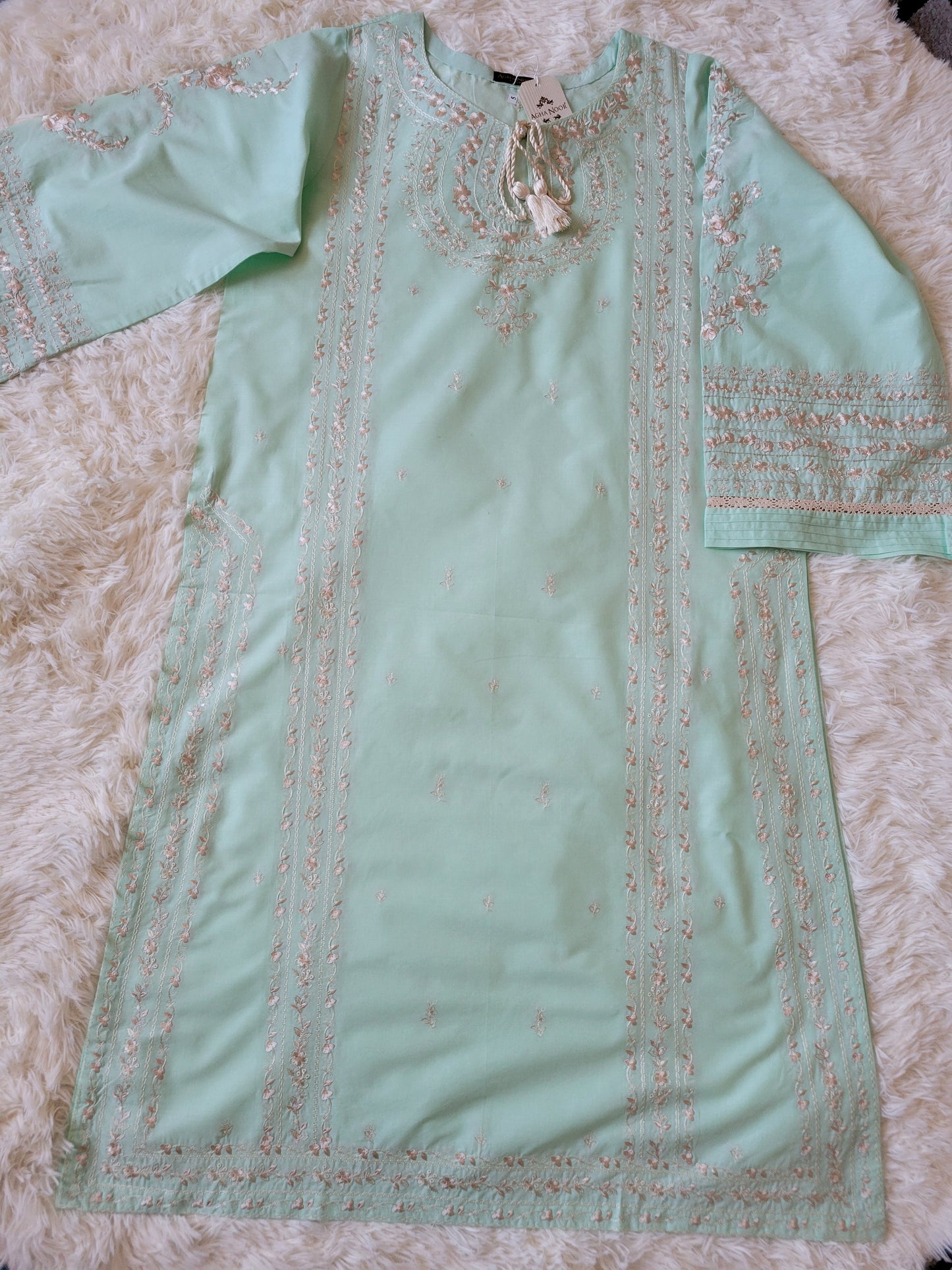 Agha Noor Mint Green Embroidered Lawn Suit