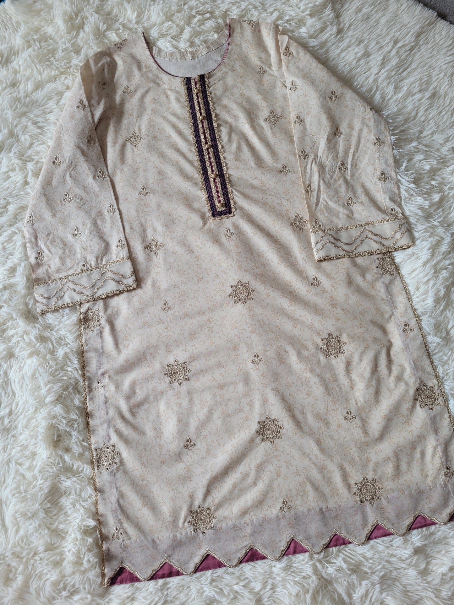 Iznik Opulence: Embroidered Beige Suit with Rich Plum Dupatta
