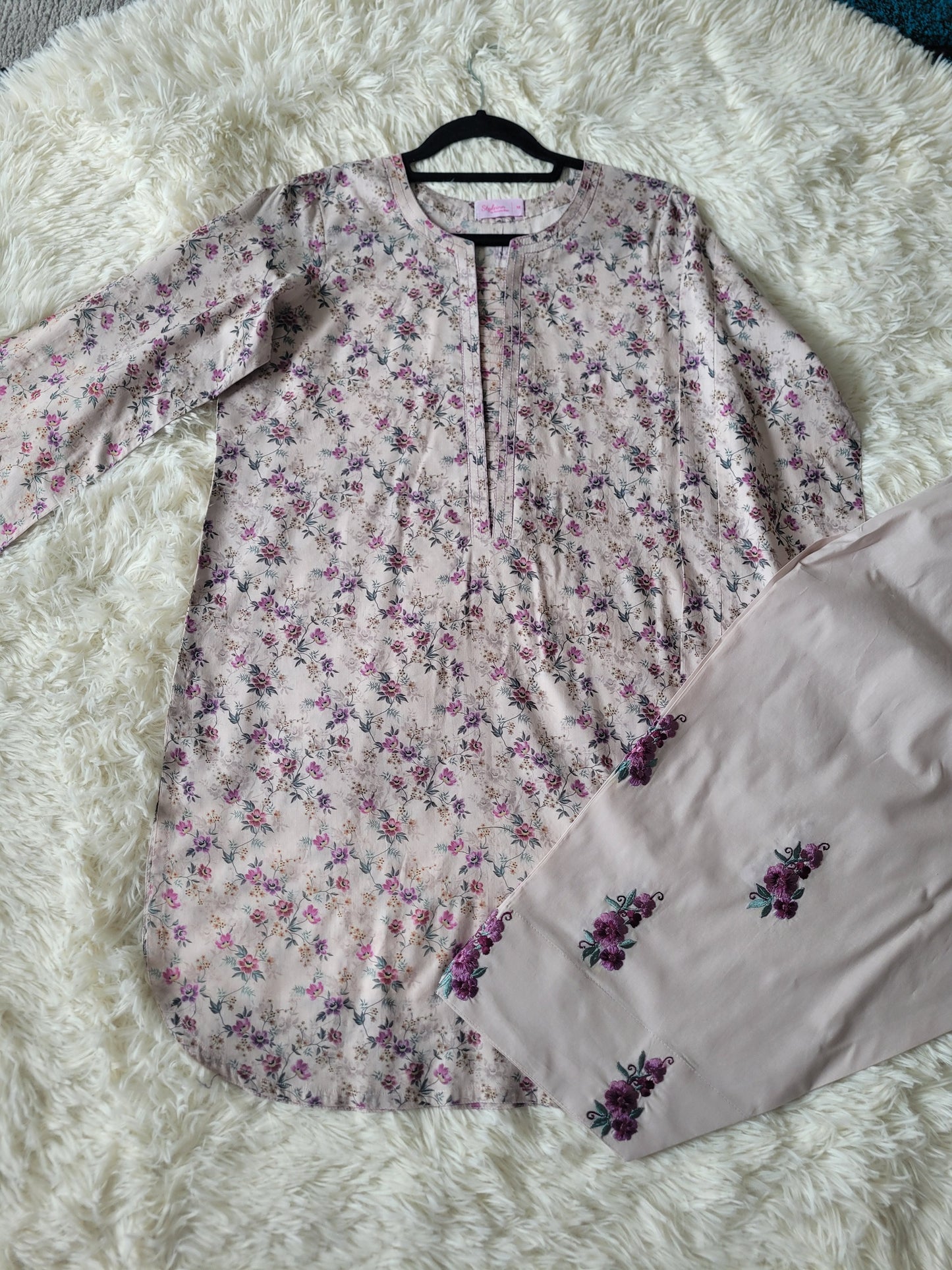 Floral Lilac: Printed Lawn 2-Piece Suit