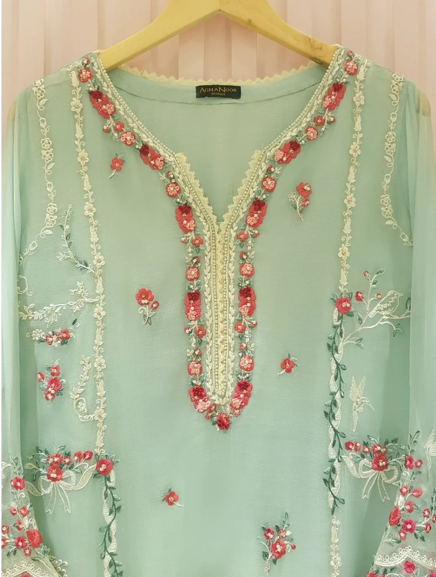 Mint Sorbet Elegance: Agha Noor Embroidered Chiffon Suit with Delicate Florals