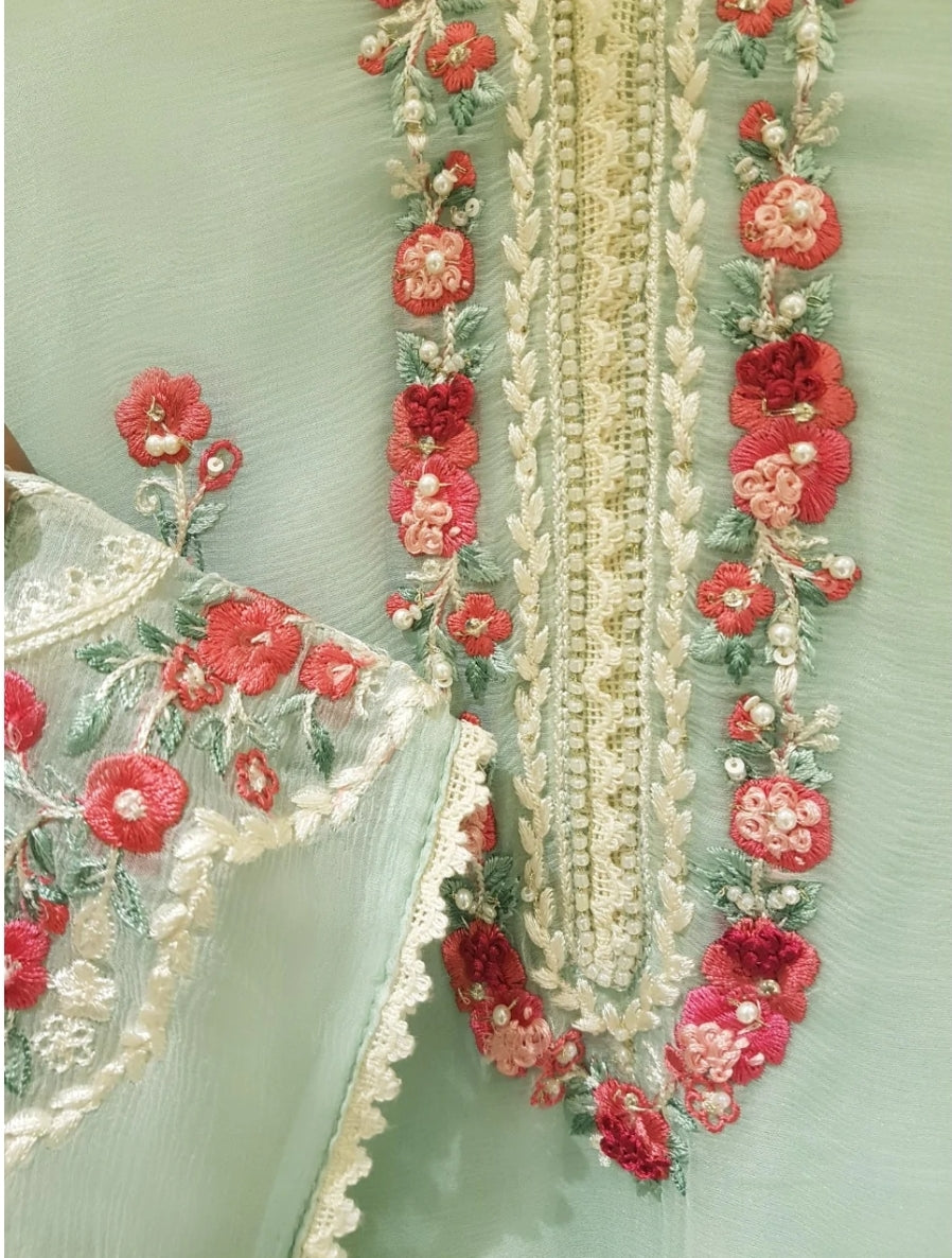 Mint Sorbet Elegance: Agha Noor Embroidered Chiffon Suit with Delicate Florals