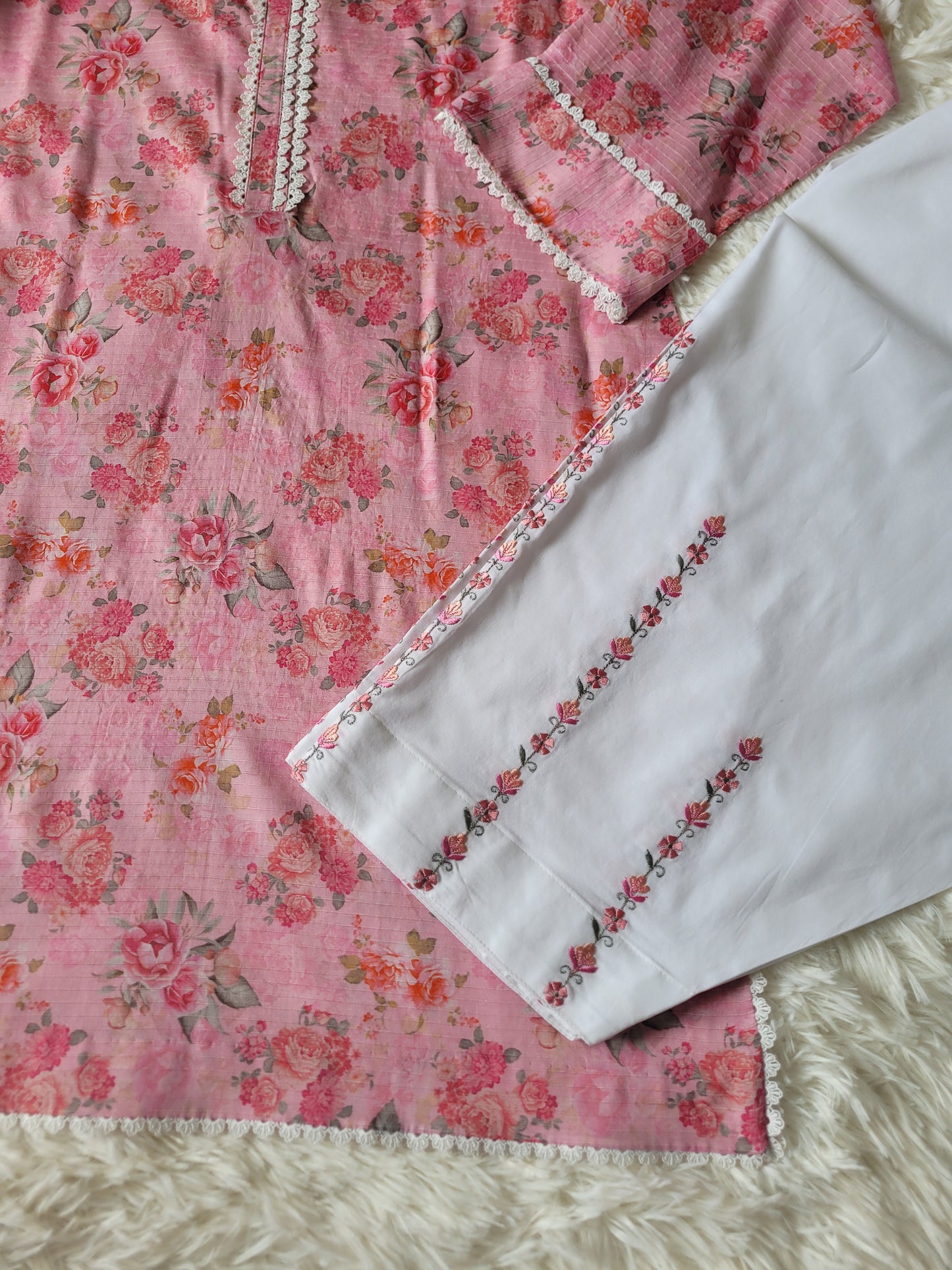 Rose Garden Pink: Printed 2-Piece Suit with Embroidered Trousers