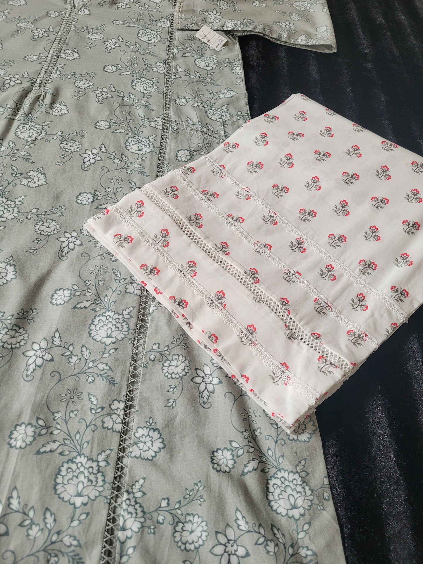 Agha Noor Printed Lawn Suit with Pink Accents & Tie-Dye Dupatta