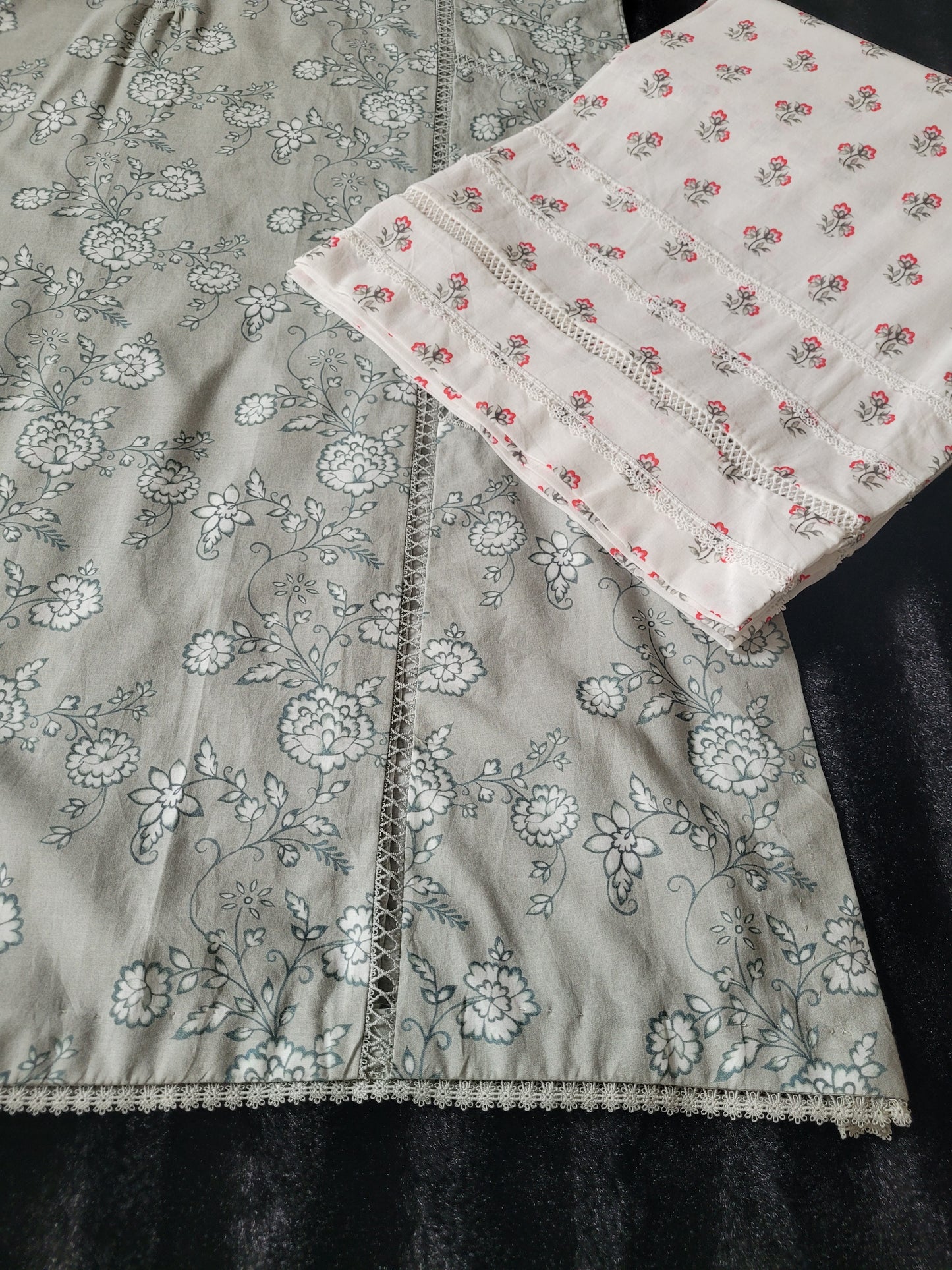 Agha Noor Printed Lawn Suit with Pink Accents & Tie-Dye Dupatta