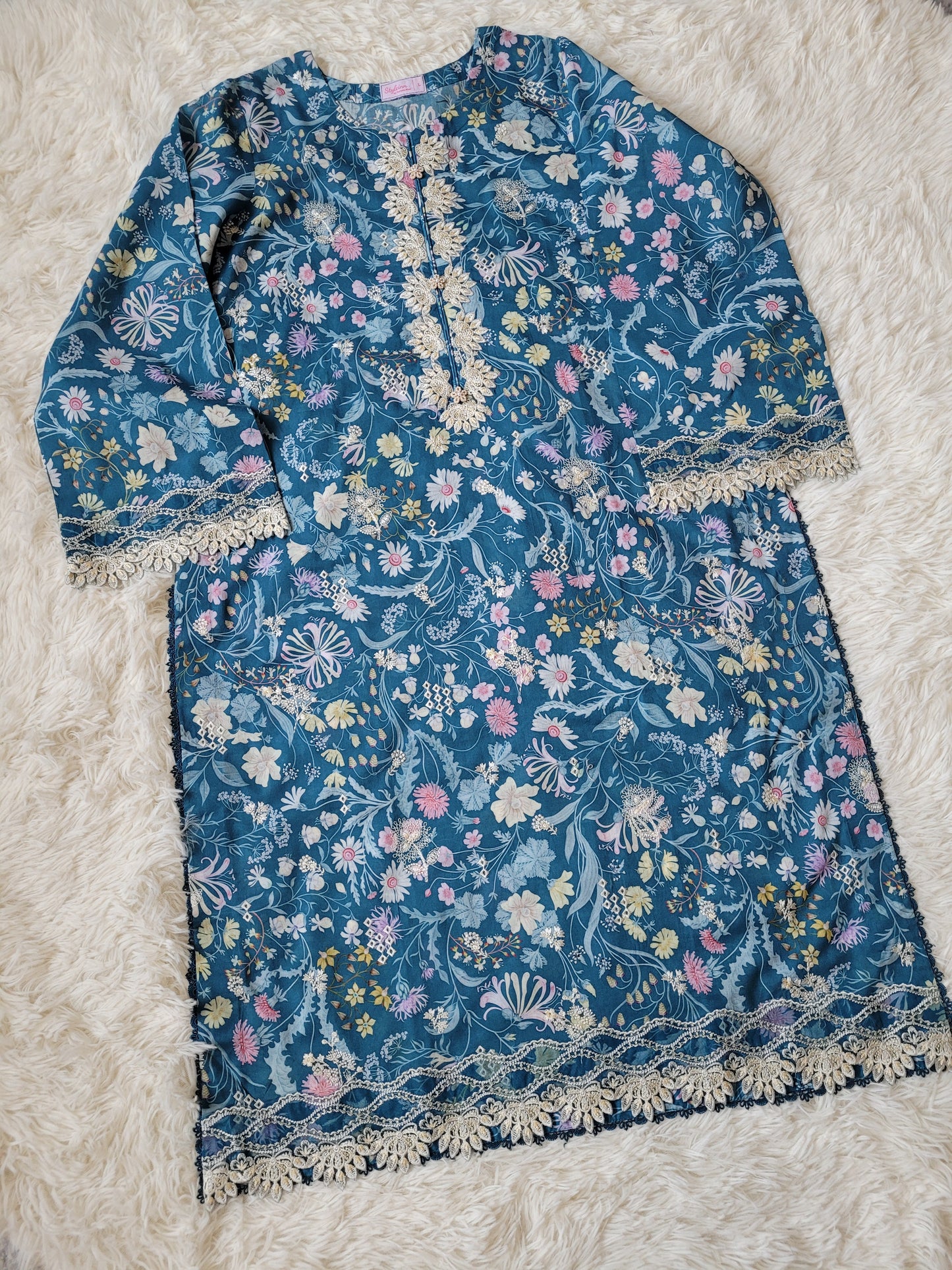 Qalamkar Teal Dream: Floral Lawn Three-Piece Suit