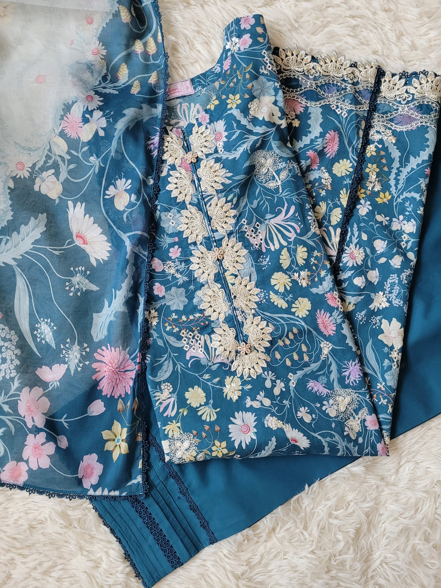 Qalamkar Teal Dream: Floral Lawn Three-Piece Suit