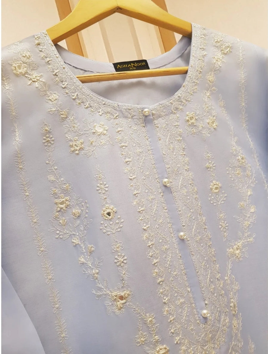 Agha Noor Lavender Whisper: Embroidered Two-Piece Suit