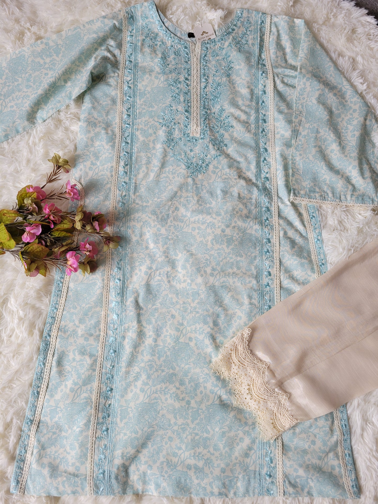 Agha Noor Embroidered Lawn Suit with Vibrant Silk Dupatta