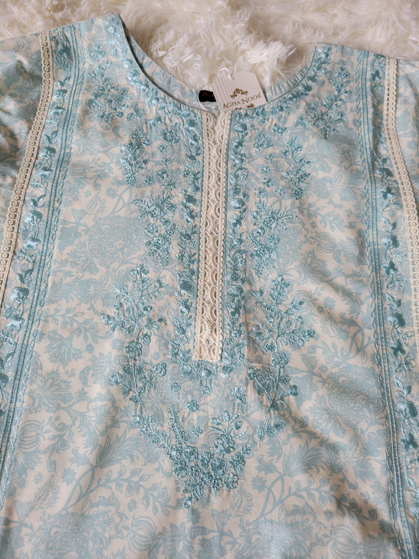 Agha Noor Embroidered Lawn Suit with Vibrant Silk Dupatta