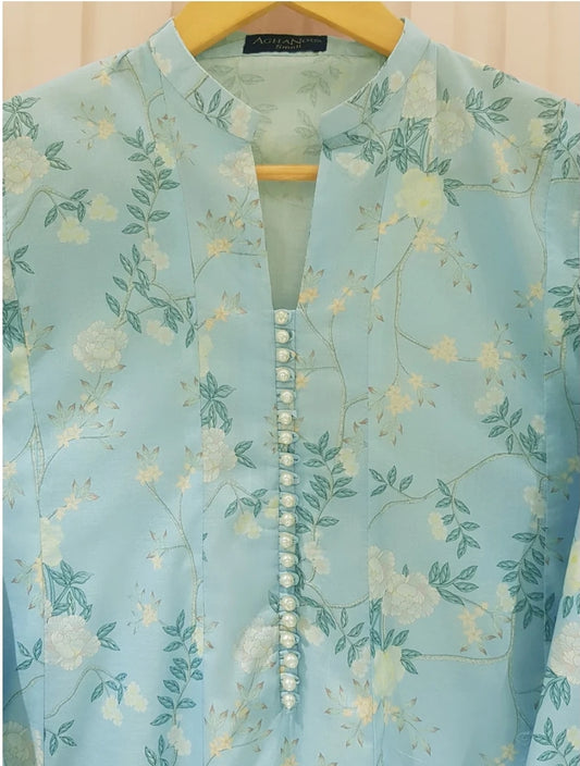 Agha Noor Ferozi Garden: Printed Lawn Suit with Delicate Chiffon Dupatta