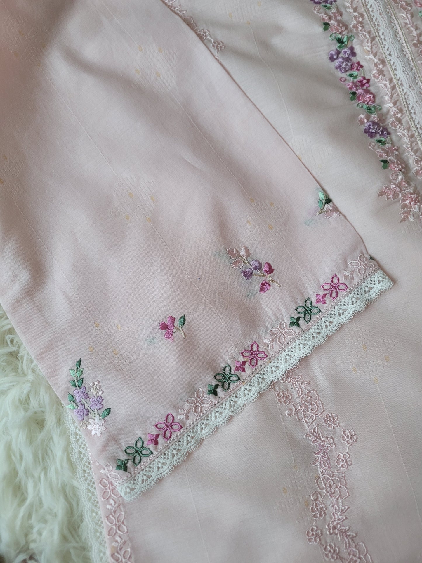 Agha Noor Blossom Pink Embroidered Lawn Shirt with Lace Accents