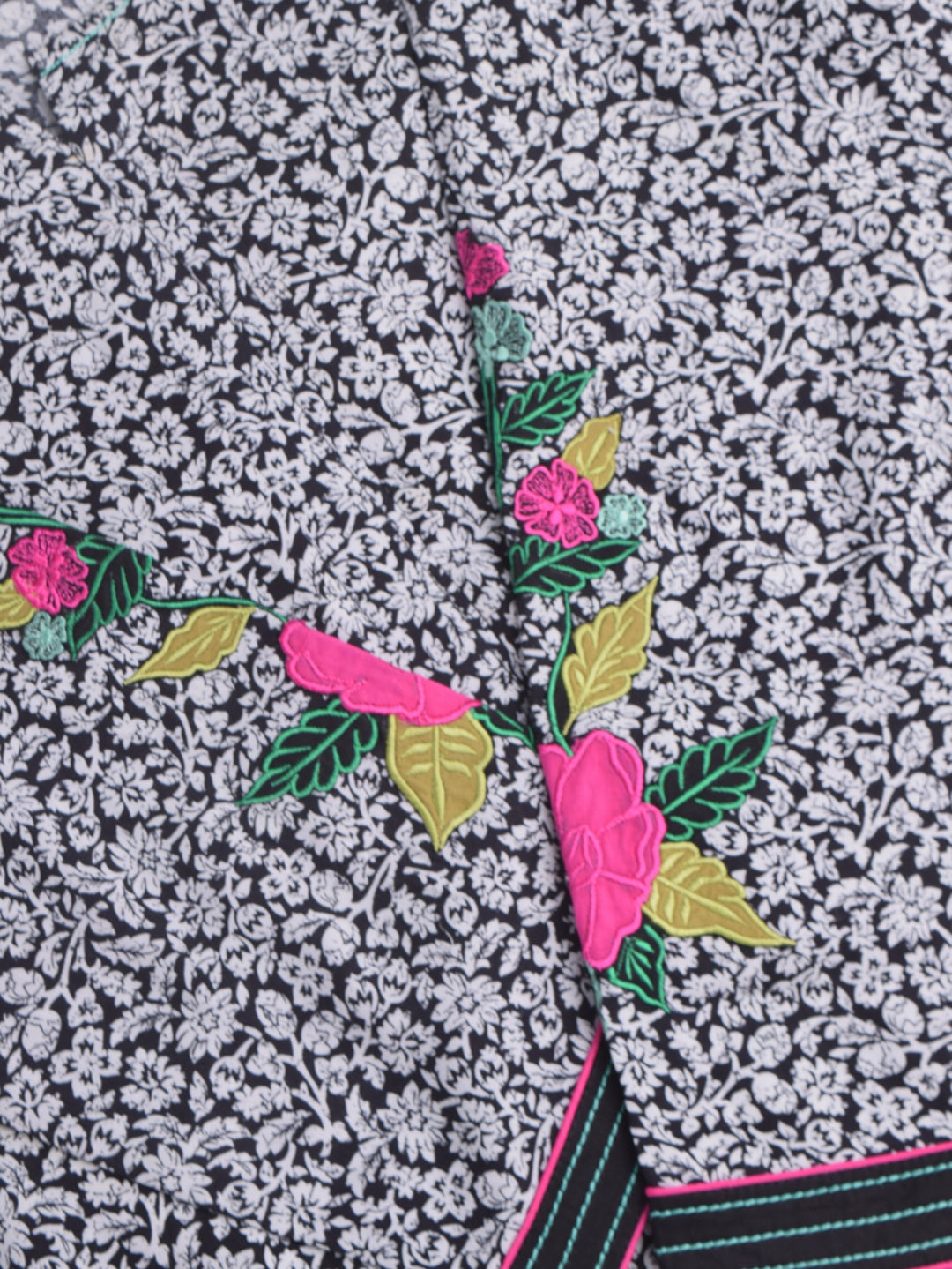 Black & White Floral Print Kurta with Applique Sleeves