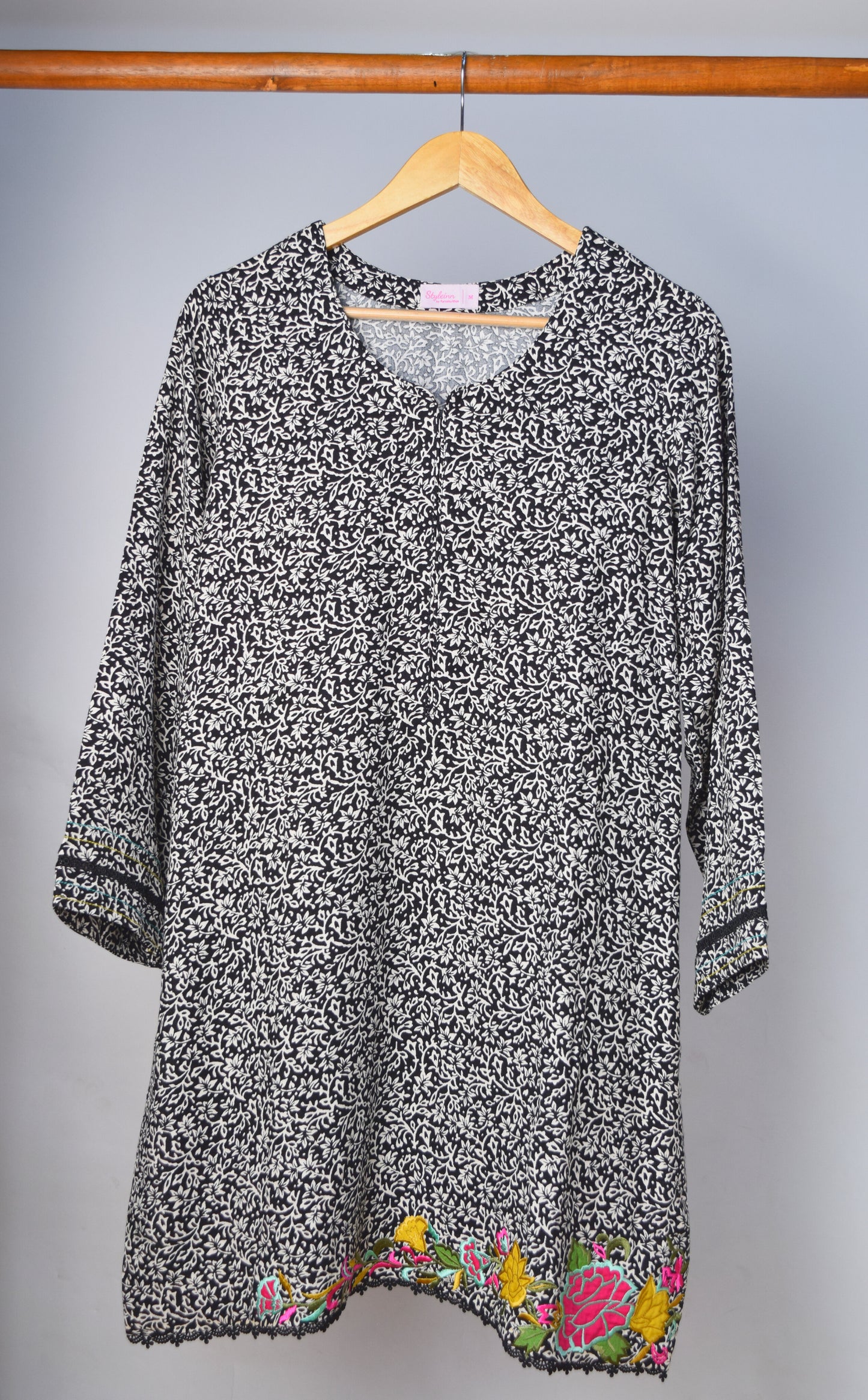 Black & White Floral Kurta with Applique Hem