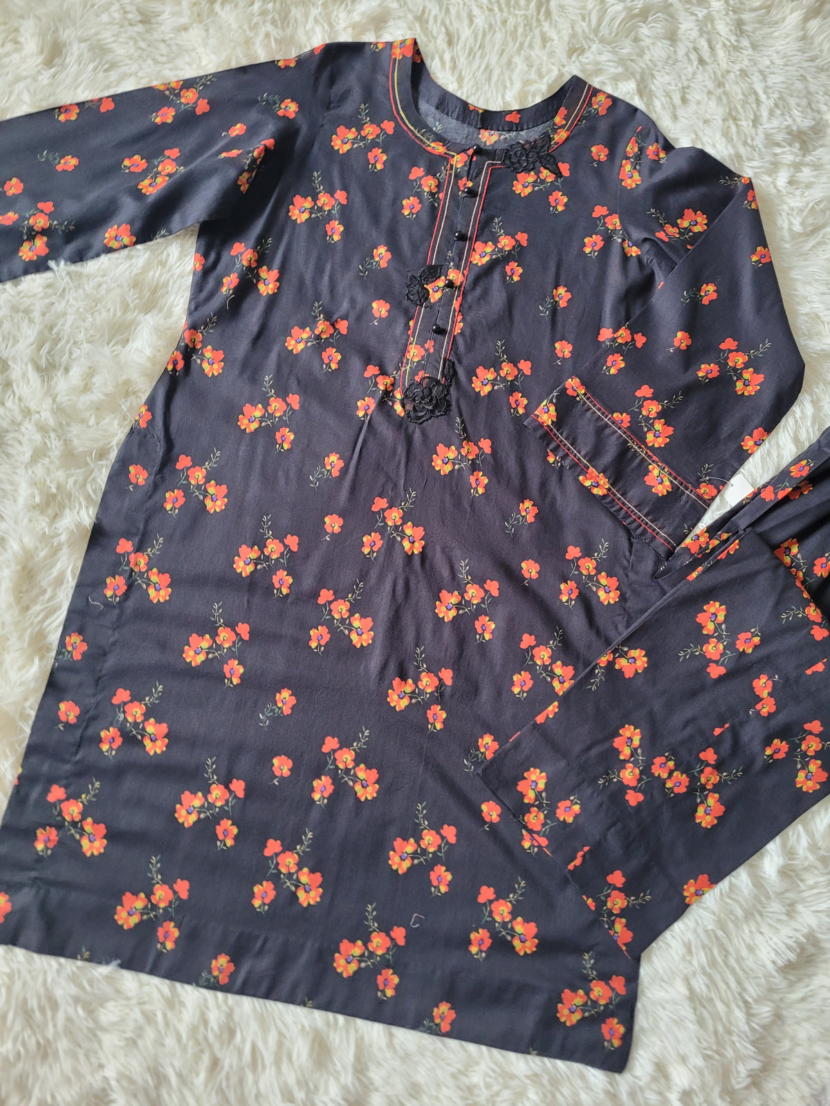 Floral Noir: Printed Lawn Co-ord Set