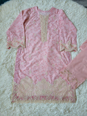 Faiza Faisal Blush: Printed Lawn Suit with Floral Dupatta