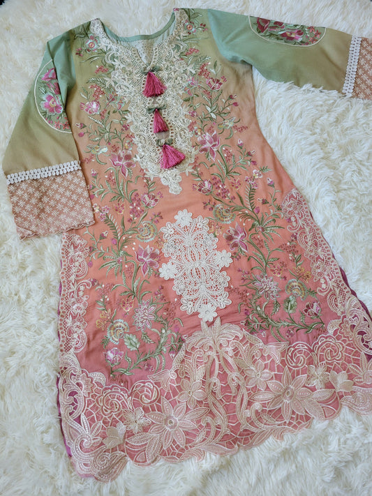 Mushq Ombre Radiance: Artfully Embroidered Suit with Contrasting Prints