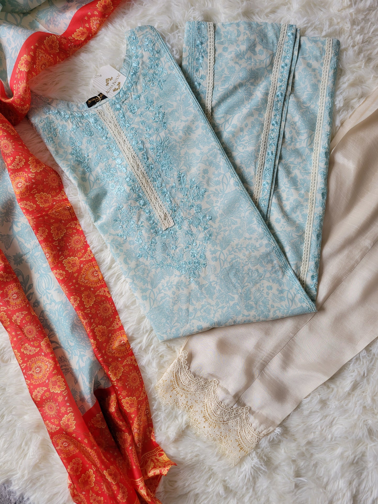 Agha Noor Embroidered Lawn Suit with Vibrant Silk Dupatta