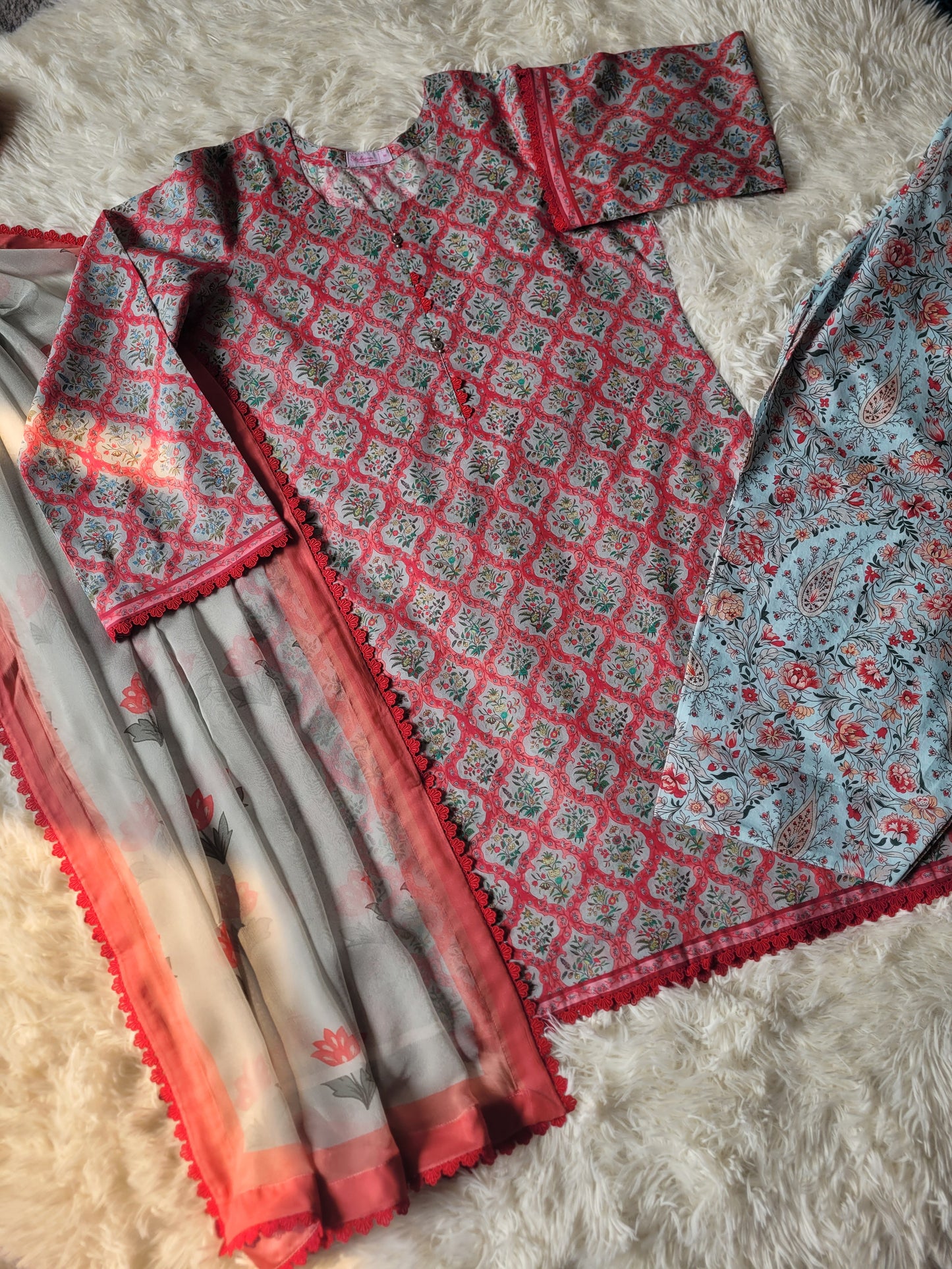 Zara Shahjahan Rosy Petals: Printed Suit with Complementary Patterns