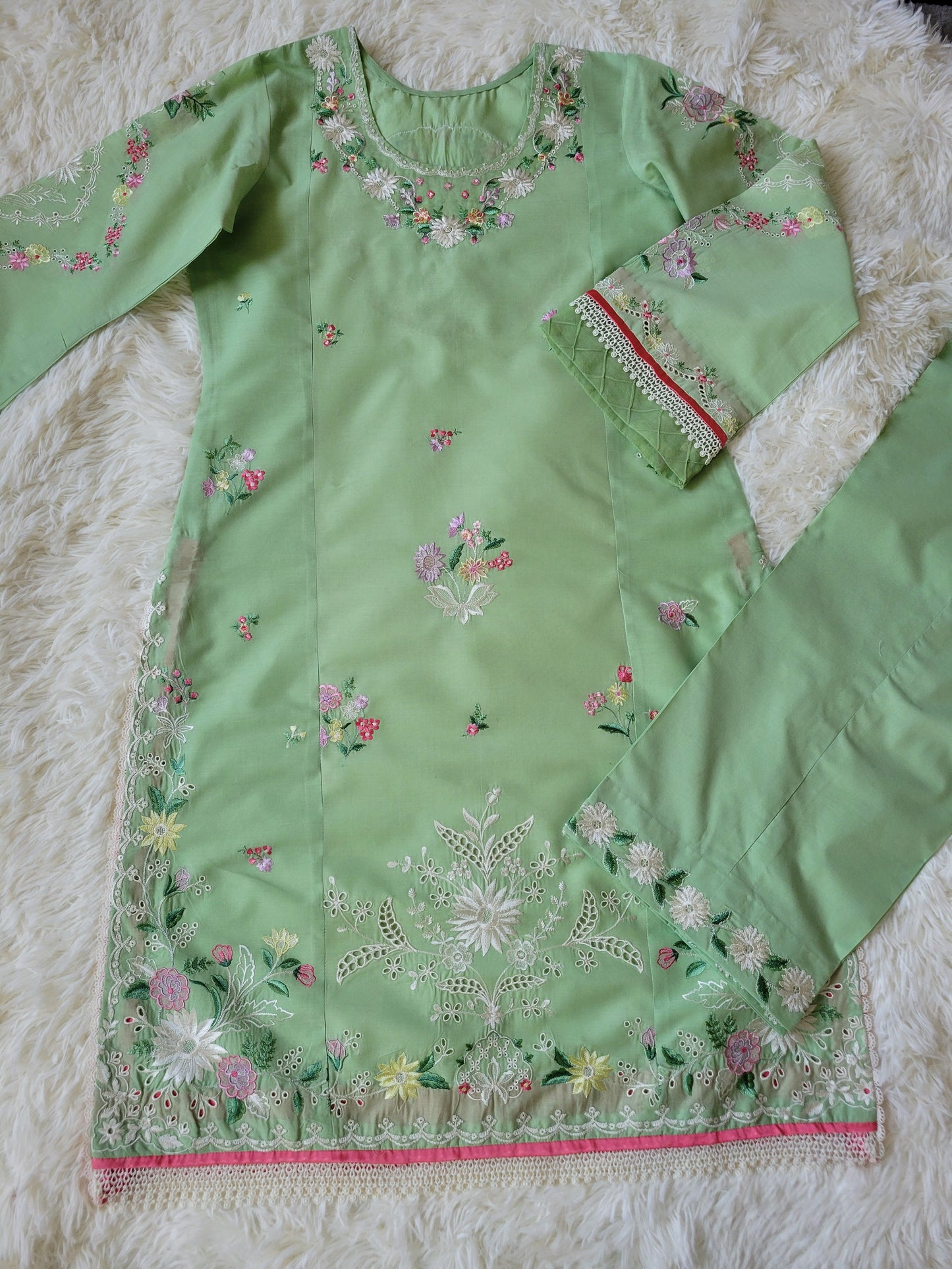 Zara Shahjahan Mint Flora: Embroidered Suit with Vibrant Dupatta